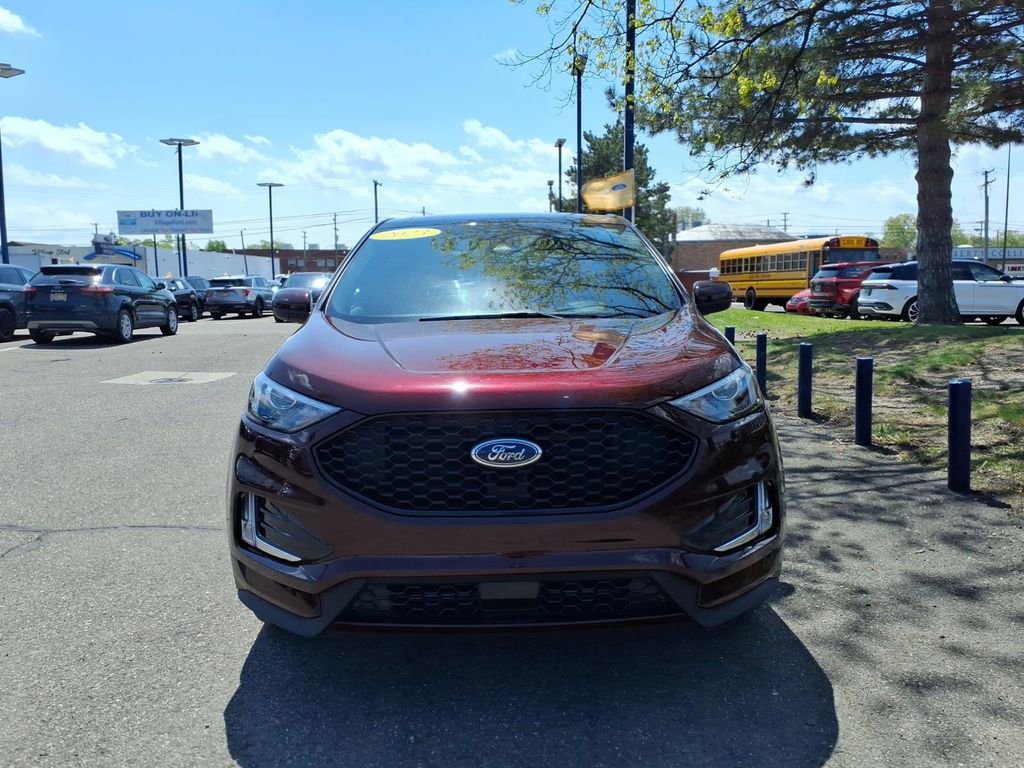 Certified 2023 Ford Edge ST-Line AWD/4WD image 3