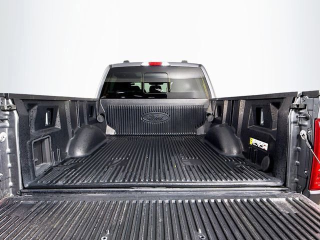 Certified 2022 Ford F150 XLT w/ Equipment Group 302A High image 25