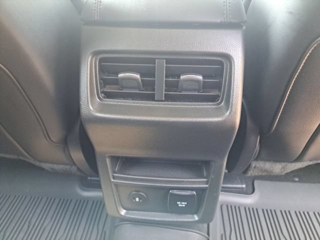 Certified 2024 Ford Edge SEL w/ Convenience Package AWD/4WD image 34