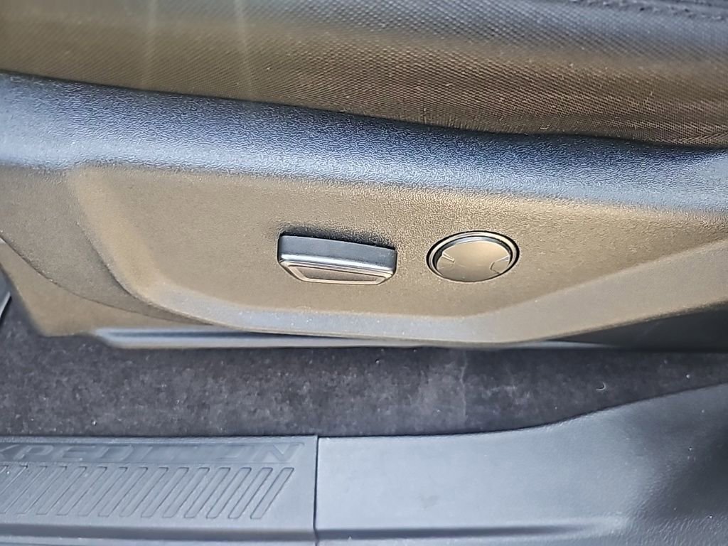 Certified 2020 Ford Expedition XLT image 20