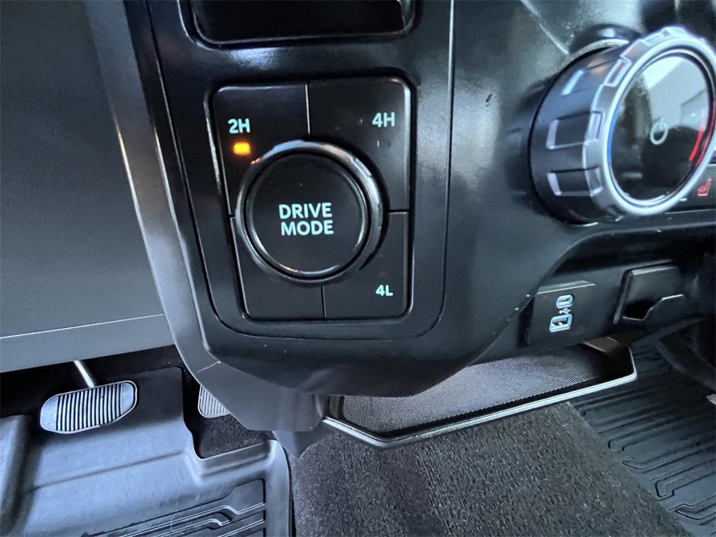 Certified 2022 Ford F150 XLT w/ Equipment Group 302A High image 13