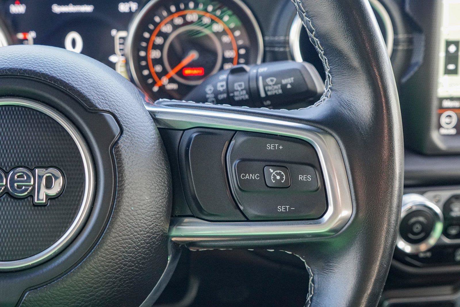 Used 2021 Jeep Wrangler Unlimited Sahara AWD/4WD image 16