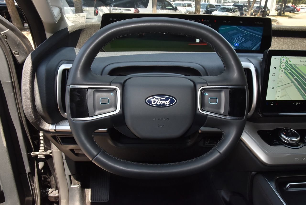 Certified 2025 Ford Expedition Max Active RWD image 23