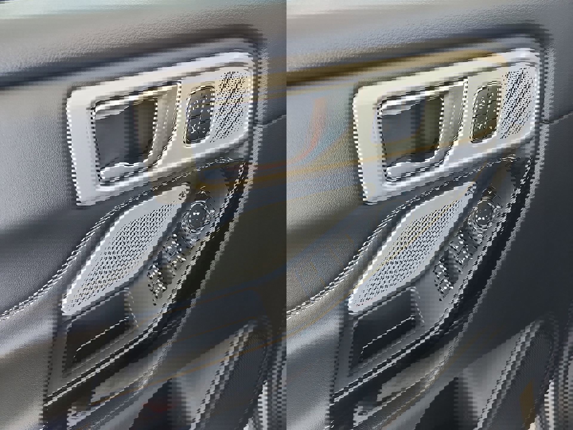 Certified 2023 Ford Explorer ST w/ Equipment Group 401A image 15