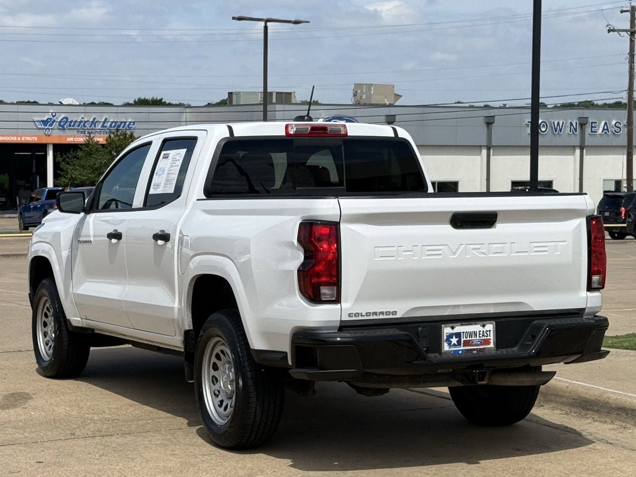 Used 2023 Chevrolet Colorado W/T w/ Advanced Trailering Package RWD image 5