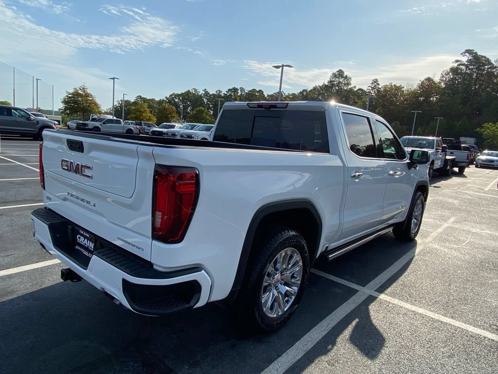 Used 2023 GMC Sierra 1500 Denali w/ Technology Package AWD/4WD image 7
