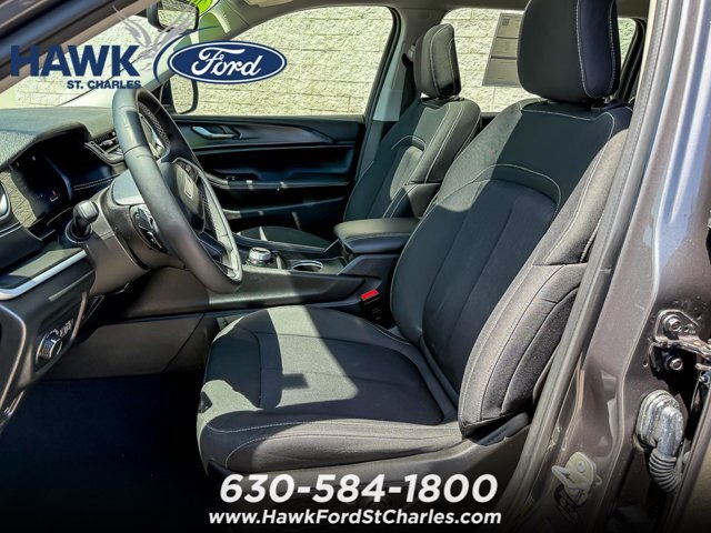 Used 2024 Jeep Grand Cherokee L Laredo AWD/4WD image 8