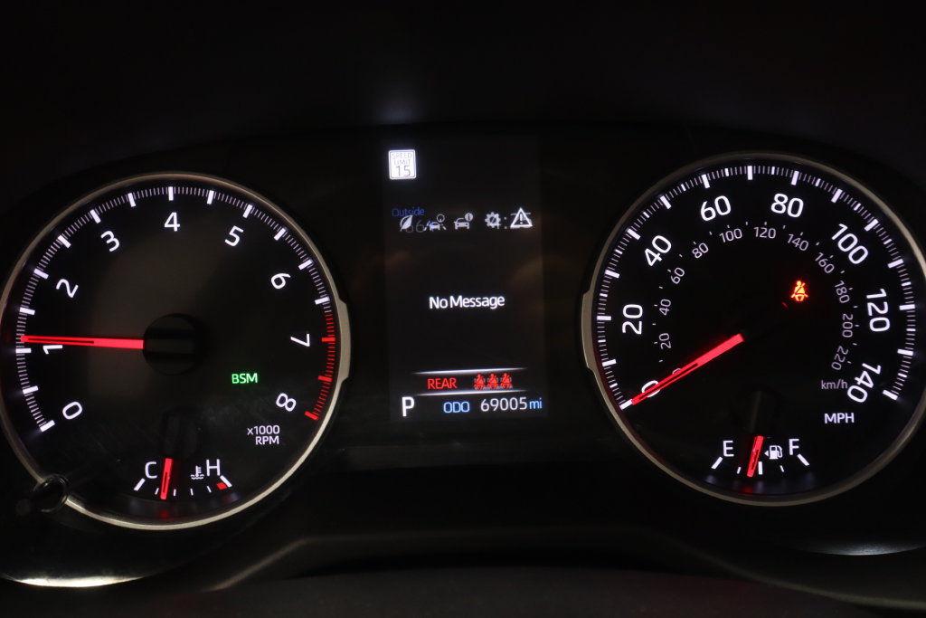 Used 2022 Toyota RAV4 LE AWD/4WD image 21