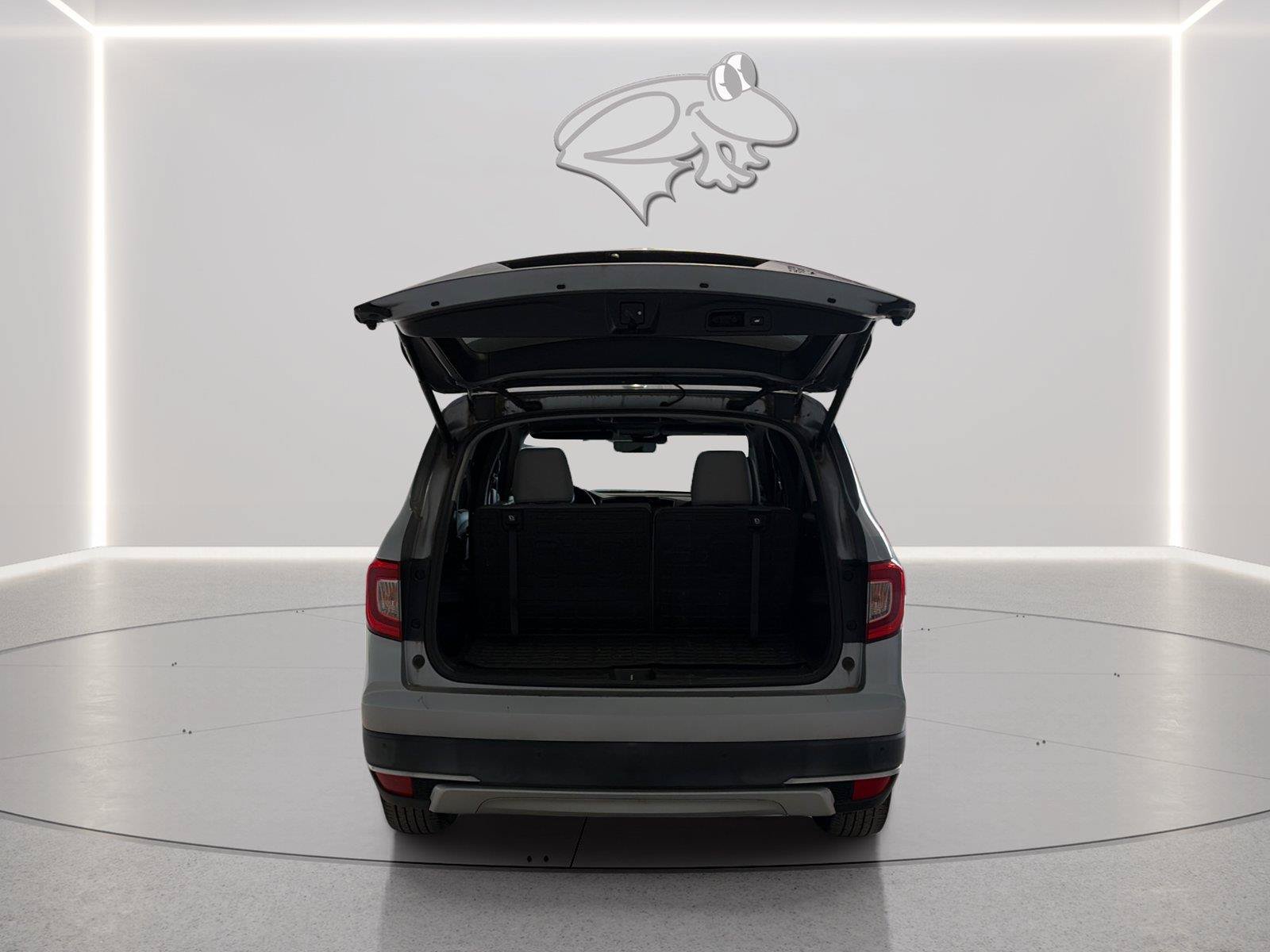 Used 2019 Honda Pilot Touring image 9