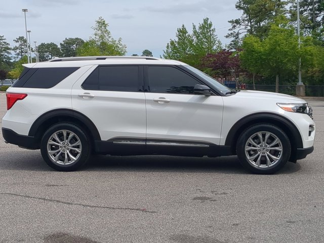 Certified 2021 Ford Explorer Limited w/ Equipment Group 301A AWD/4WD image 3