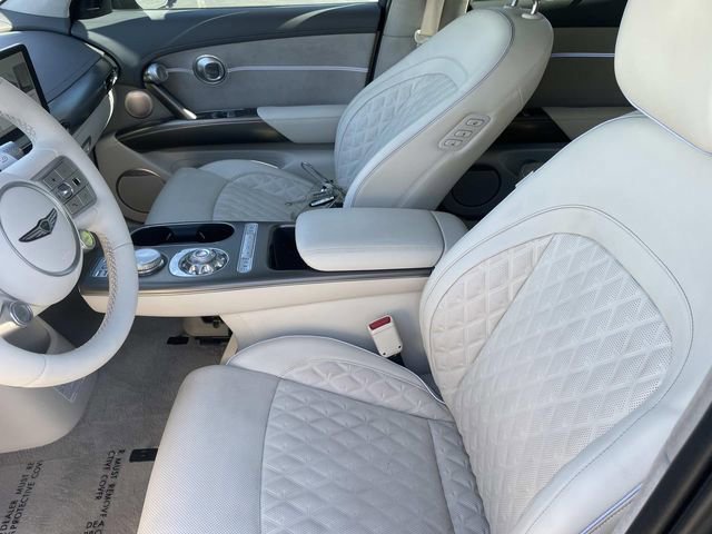 Used 2023 Genesis GV60 Performance image 32