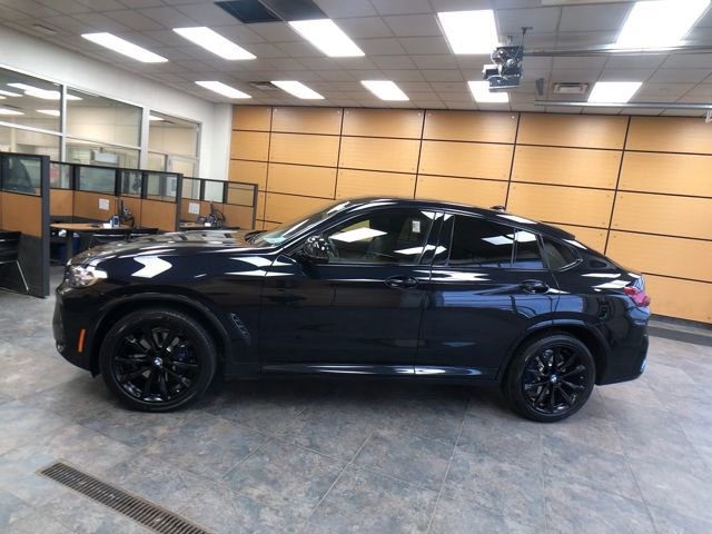 Used 2022 BMW X4 M40i image 2