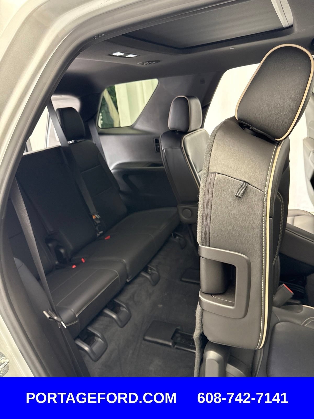 Used 2022 Chevrolet Traverse Premier w/ Redline Edition AWD/4WD image 37