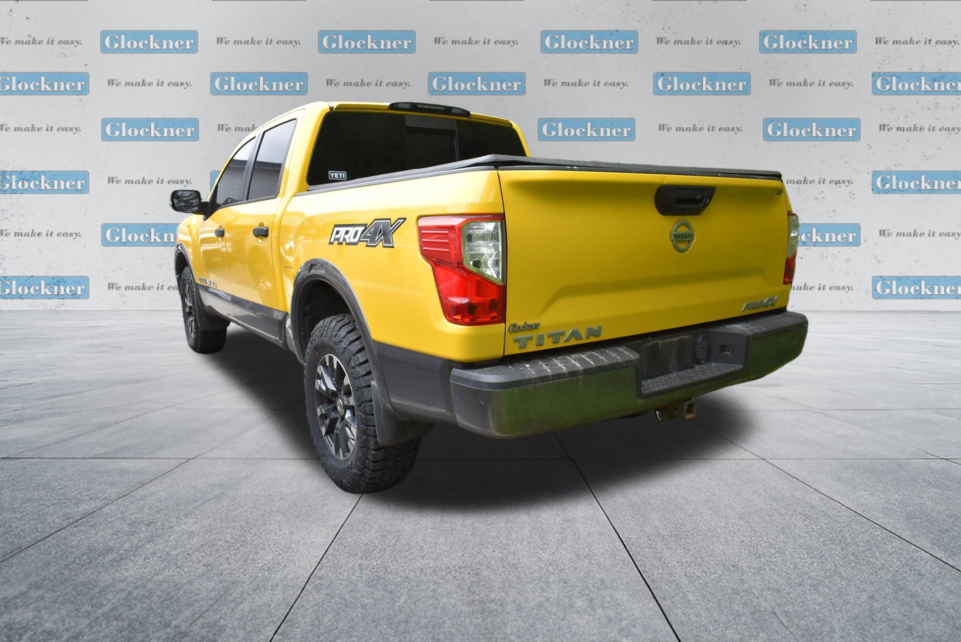 Used 2018 Nissan Titan PRO-4X AWD/4WD image 9