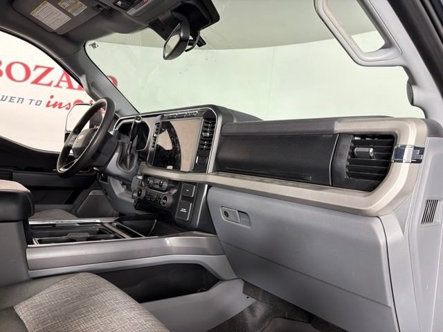 Certified 2023 Ford F350 XLT w/ XLT Premium Package AWD/4WD image 17