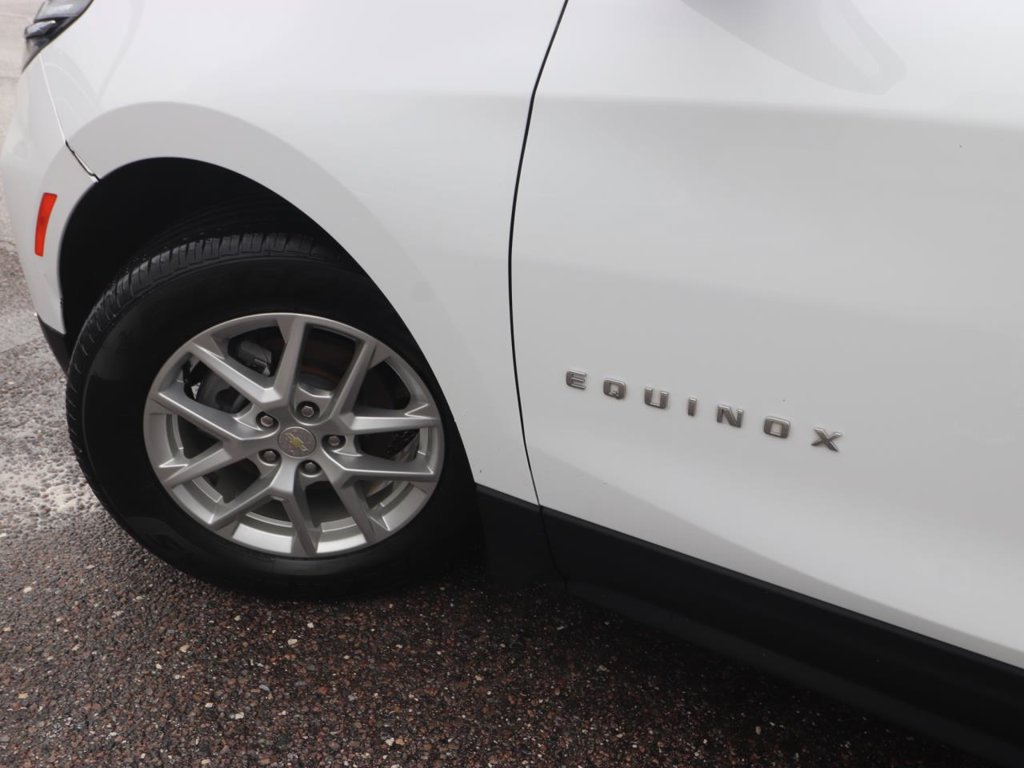 Used 2023 Chevrolet Equinox LT FWD image 3