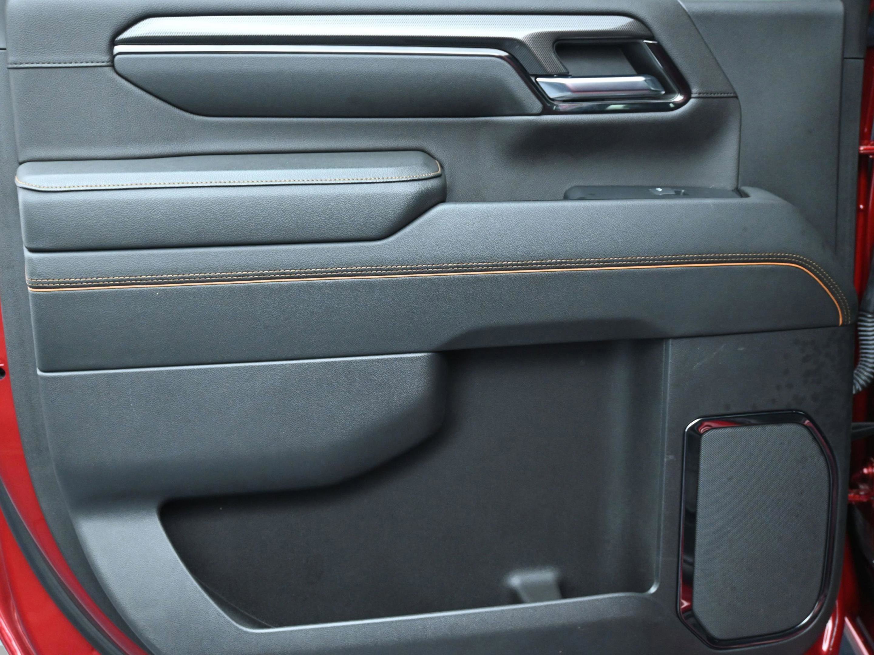 Used 2024 GMC Sierra 2500 AT4 w/ AT4 Premium Plus Package image 34