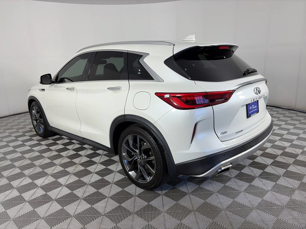 Used 2019 INFINITI QX50 Essential w/ Sensory Package AWD/4WD image 5