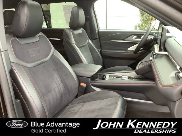 Certified 2025 Ford Explorer ST AWD/4WD image 21