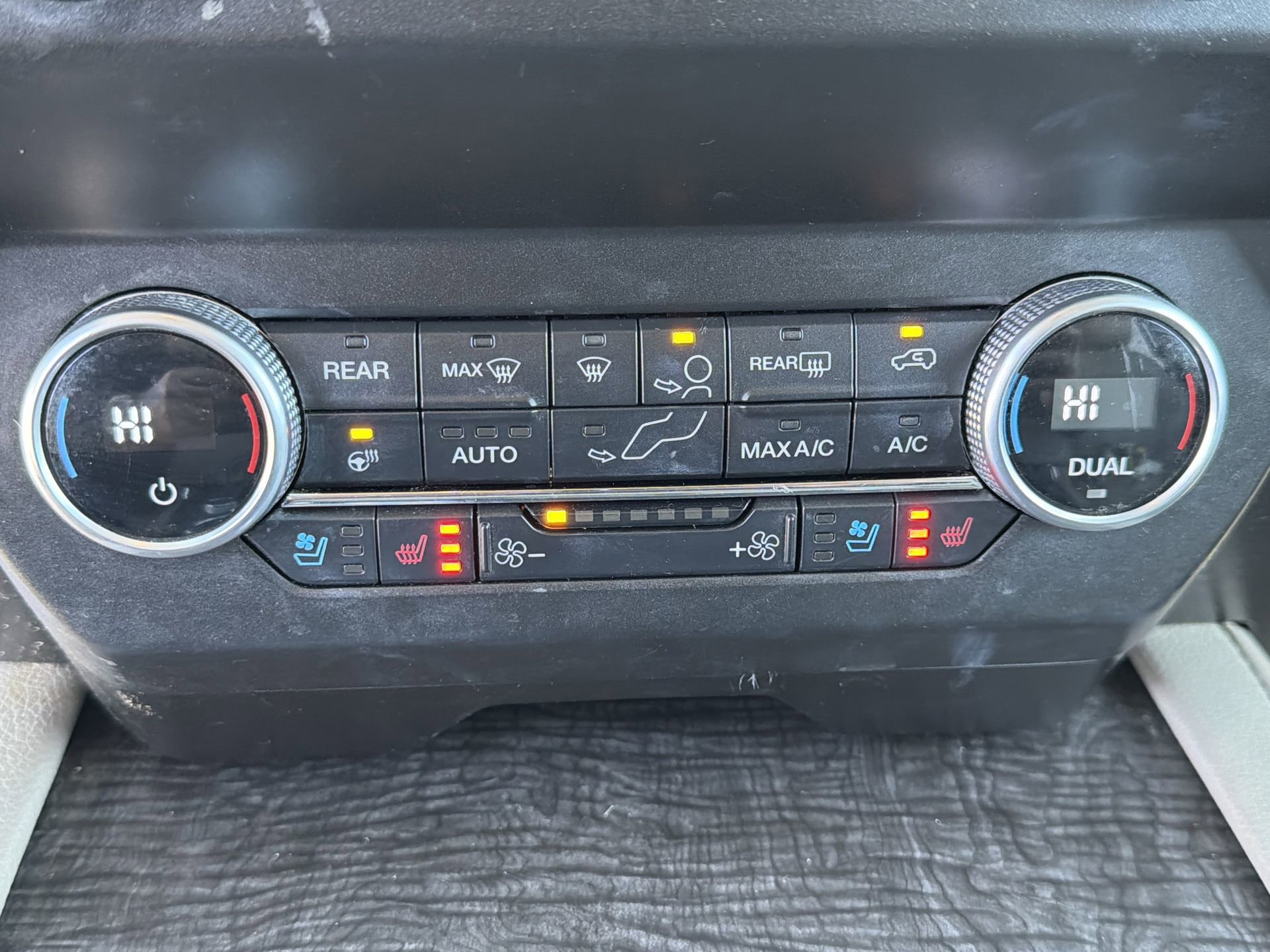 Certified 2021 Ford Expedition Max Limited image 11