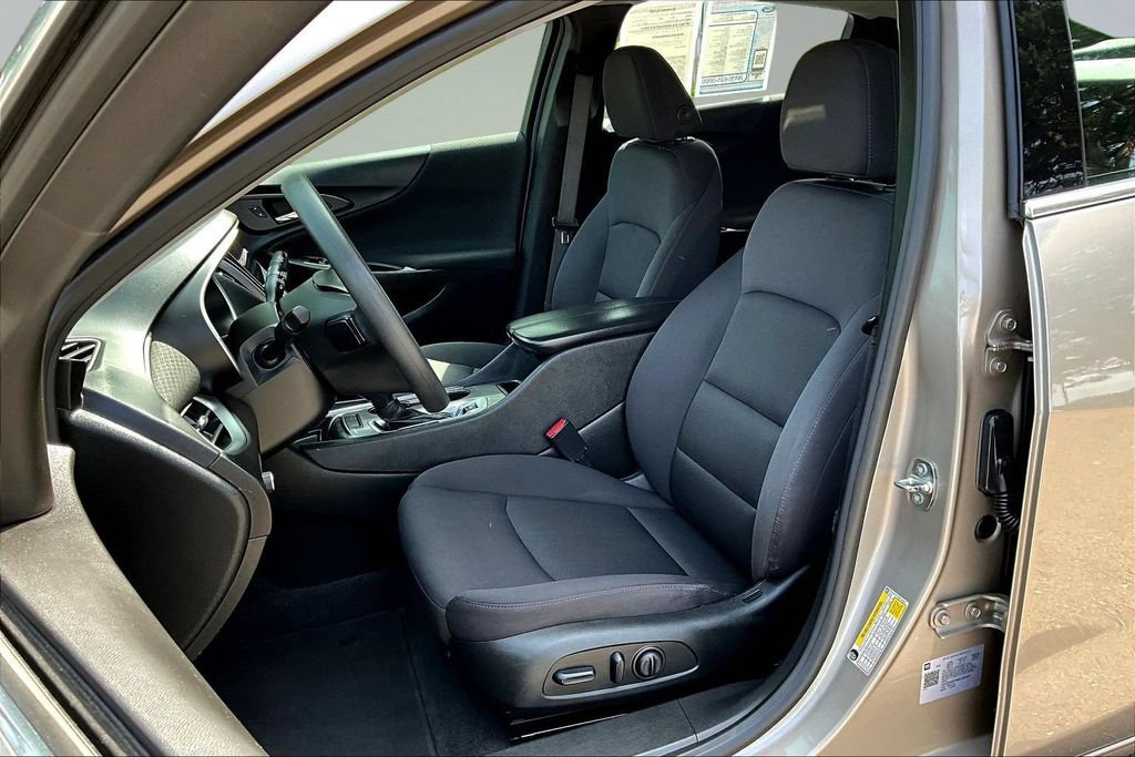 Used 2024 Chevrolet Malibu LT FWD image 20