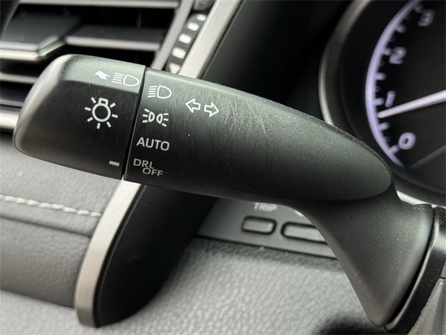 Used 2024 Toyota Camry SE image 21