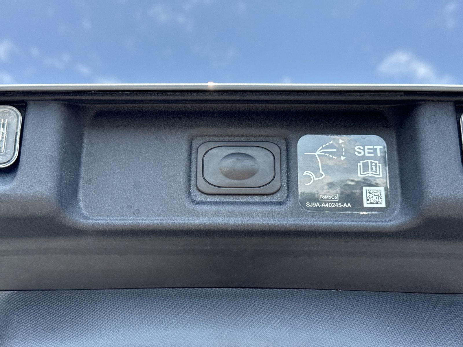Certified 2025 Ford Mustang Mach-E Premium AWD/4WD image 10