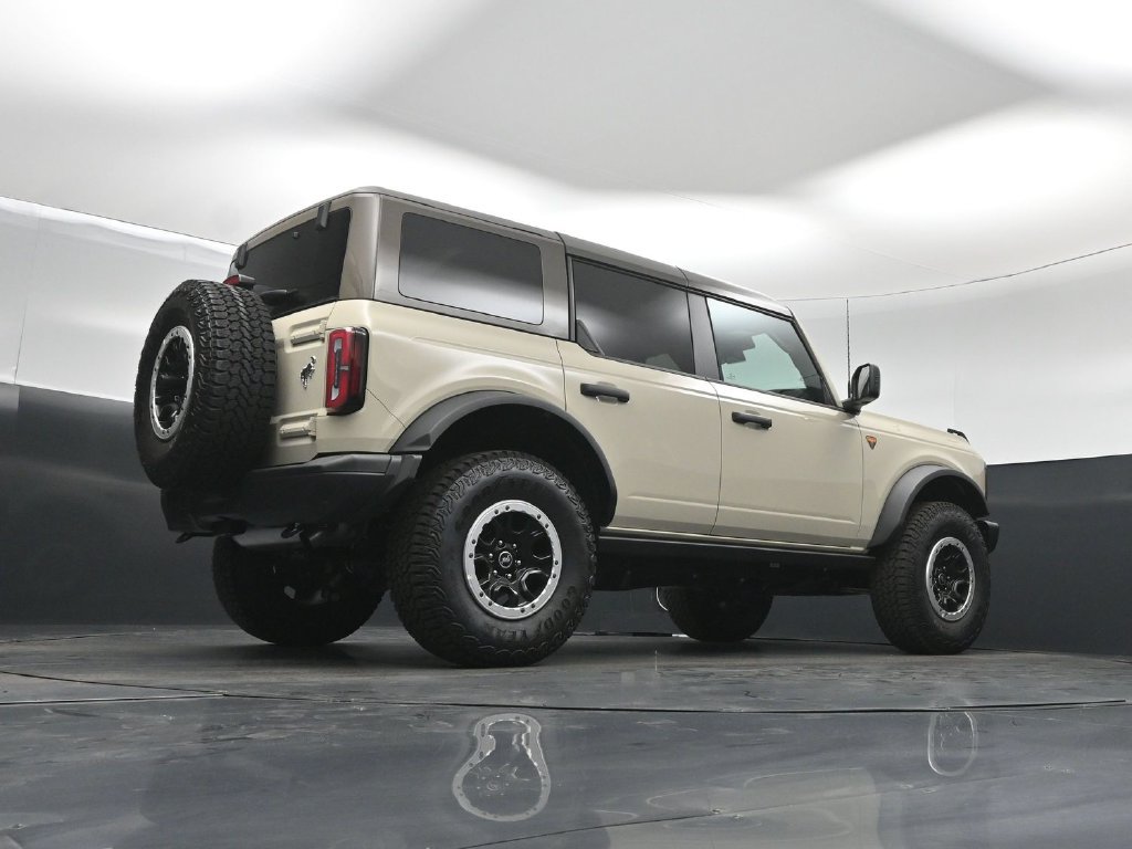 Certified 2026 Ford Bronco Badlands AWD/4WD image 49
