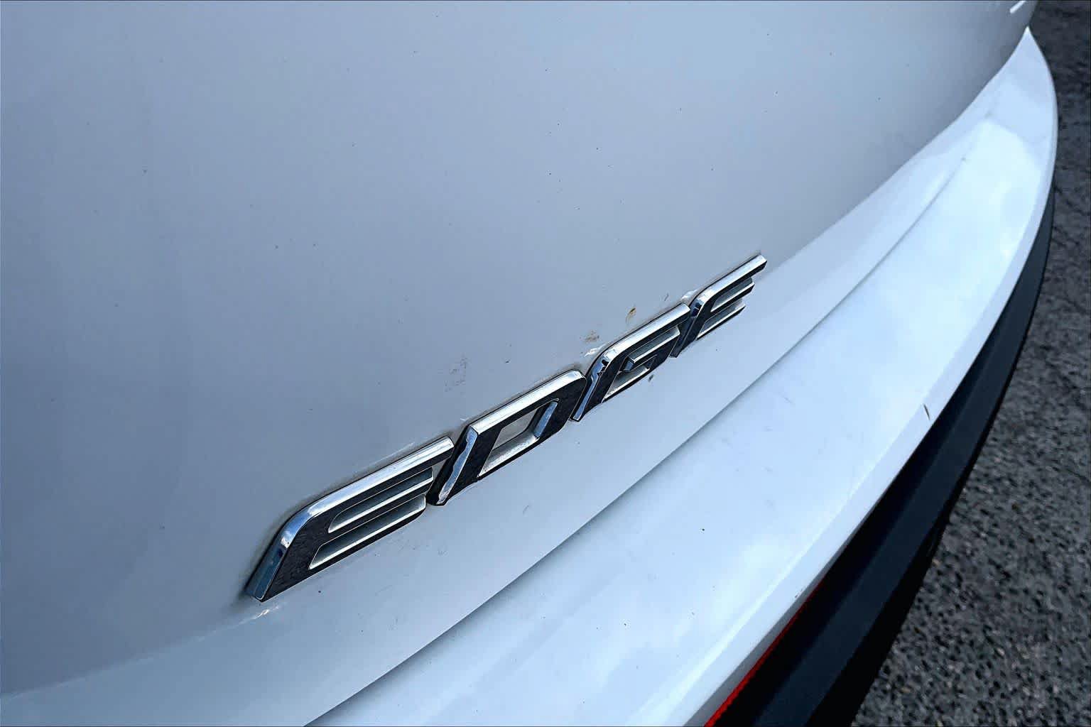 Certified 2017 Ford Edge SEL FWD image 10