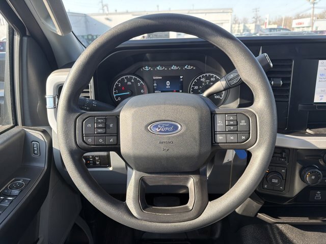 Certified 2025 Ford F250 XL w/ XL Chrome Package AWD/4WD image 13