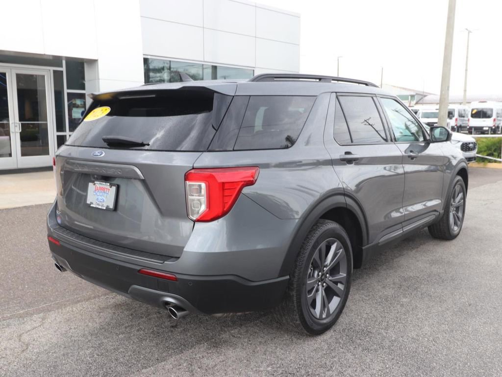 Certified 2023 Ford Explorer XLT w/ Equipment Group 202A image 5