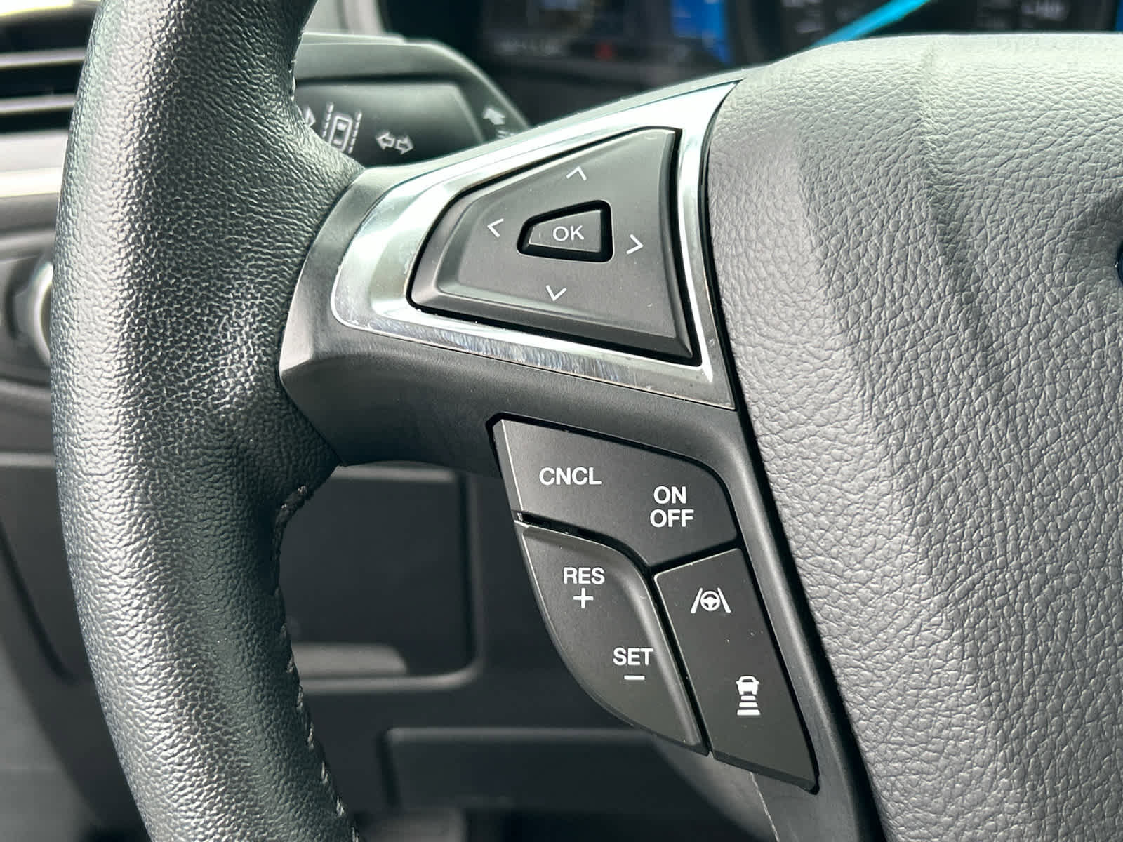 Certified 2024 Ford Edge SEL image 33