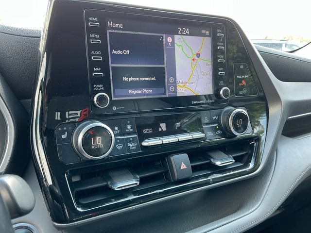 Used 2021 Toyota Highlander XLE AWD/4WD image 21