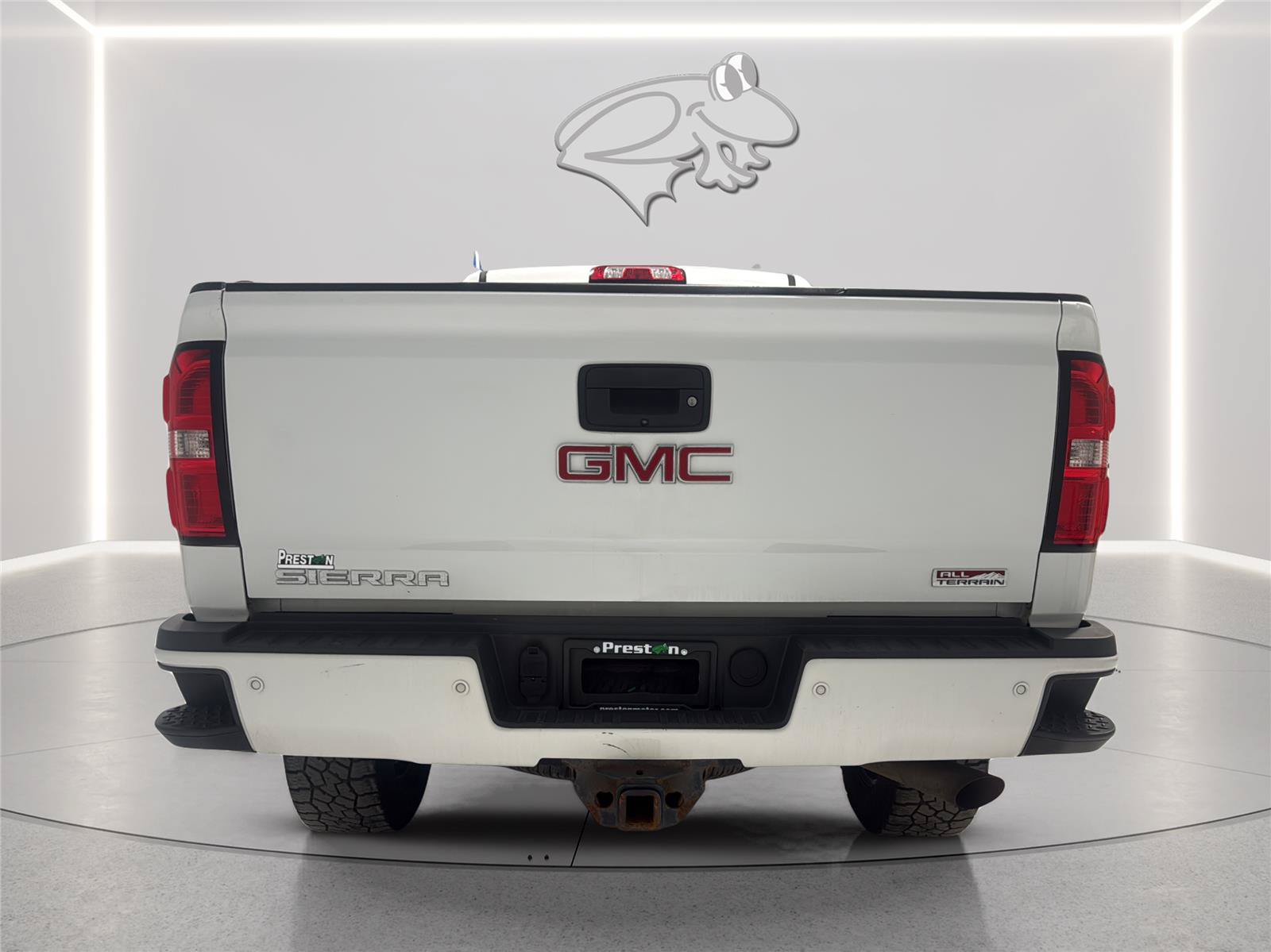 Used 2017 GMC Sierra 2500 SLT w/ All Terrain X HD Package AWD/4WD image 6