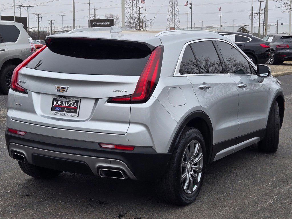 Used 2021 Cadillac XT4 Premium Luxury w/ Cold Weather Package image 4