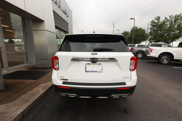 Certified 2021 Ford Explorer XLT w/ Equipment Group 202A AWD/4WD image 4
