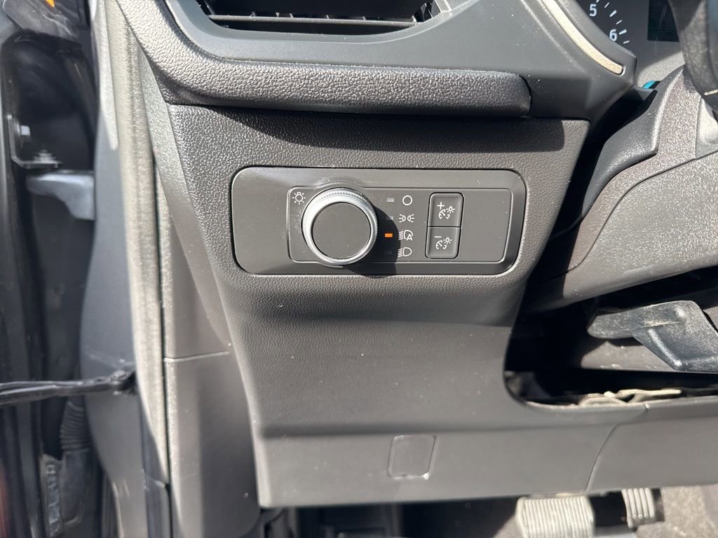 Certified 2022 Ford Escape SE w/ Cold Weather Package image 18