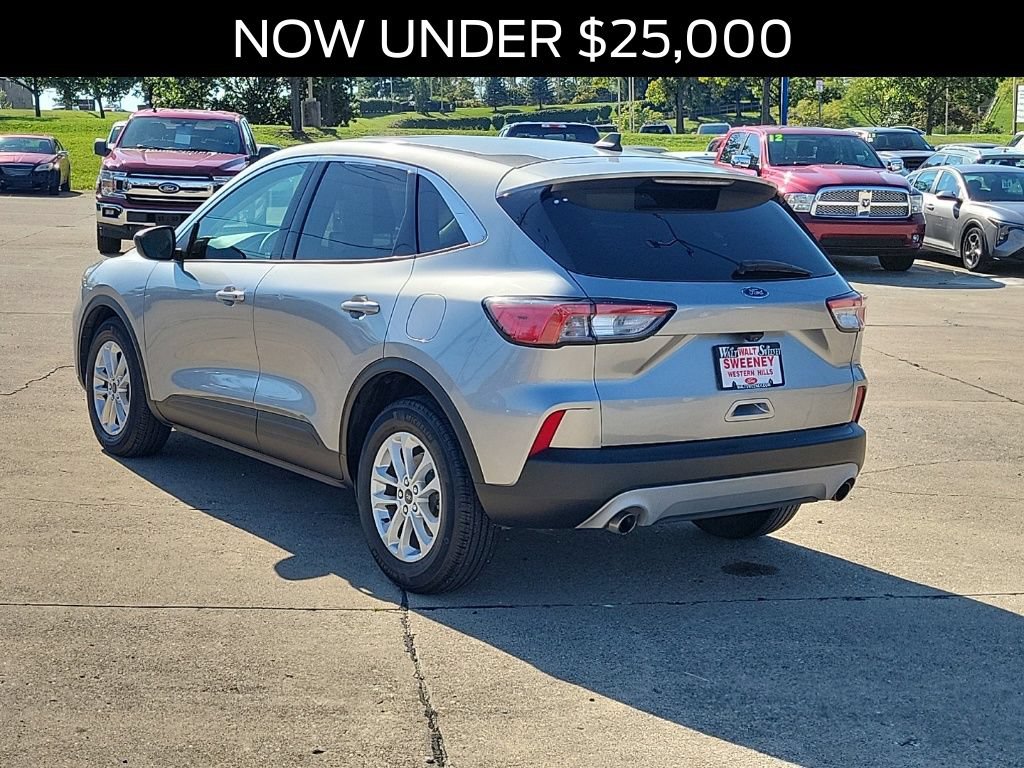 Certified 2022 Ford Escape SE FWD image 3