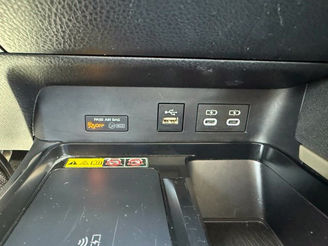 Used 2025 Toyota Camry LE FWD image 49