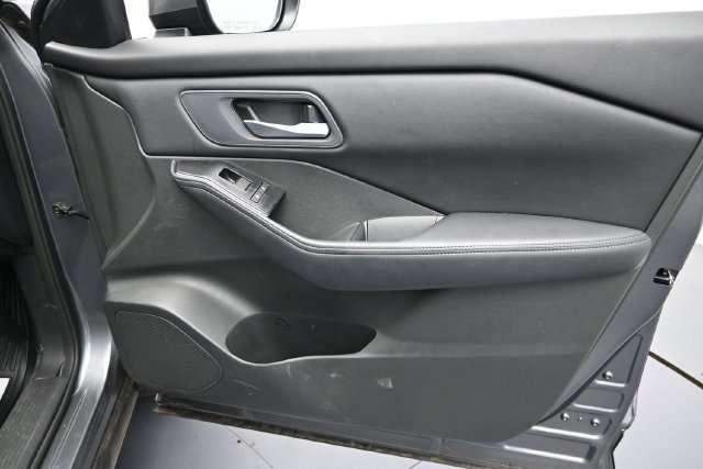 Used 2026 Nissan Rogue SV w/ Cold Weather Package FWD image 30