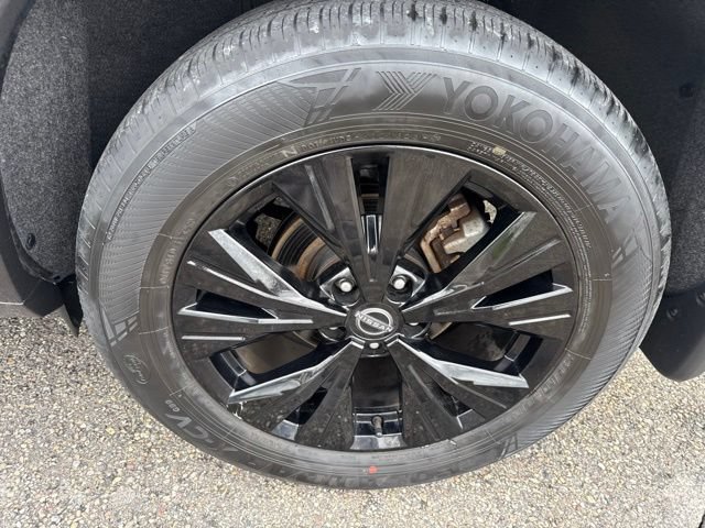 Used 2023 Nissan Rogue SV w/ SV Premium B Package AWD/4WD image 11