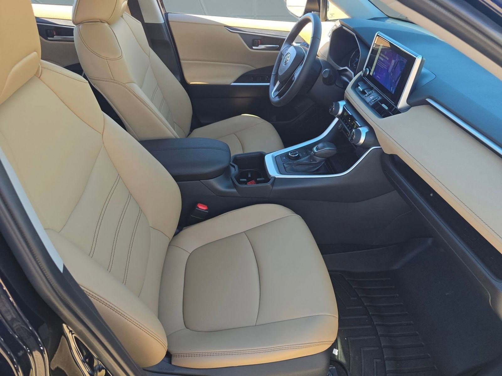 Used 2024 Toyota RAV4 XLE Premium image 30