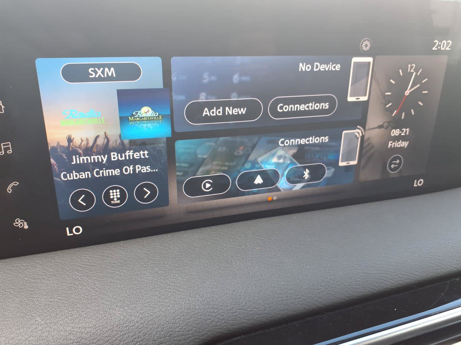 Used 2025 Nissan Armada SV AWD/4WD image 13