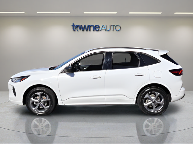 Certified 2023 Ford Escape ST-Line w/ Tech Pack #1 AWD/4WD image 4