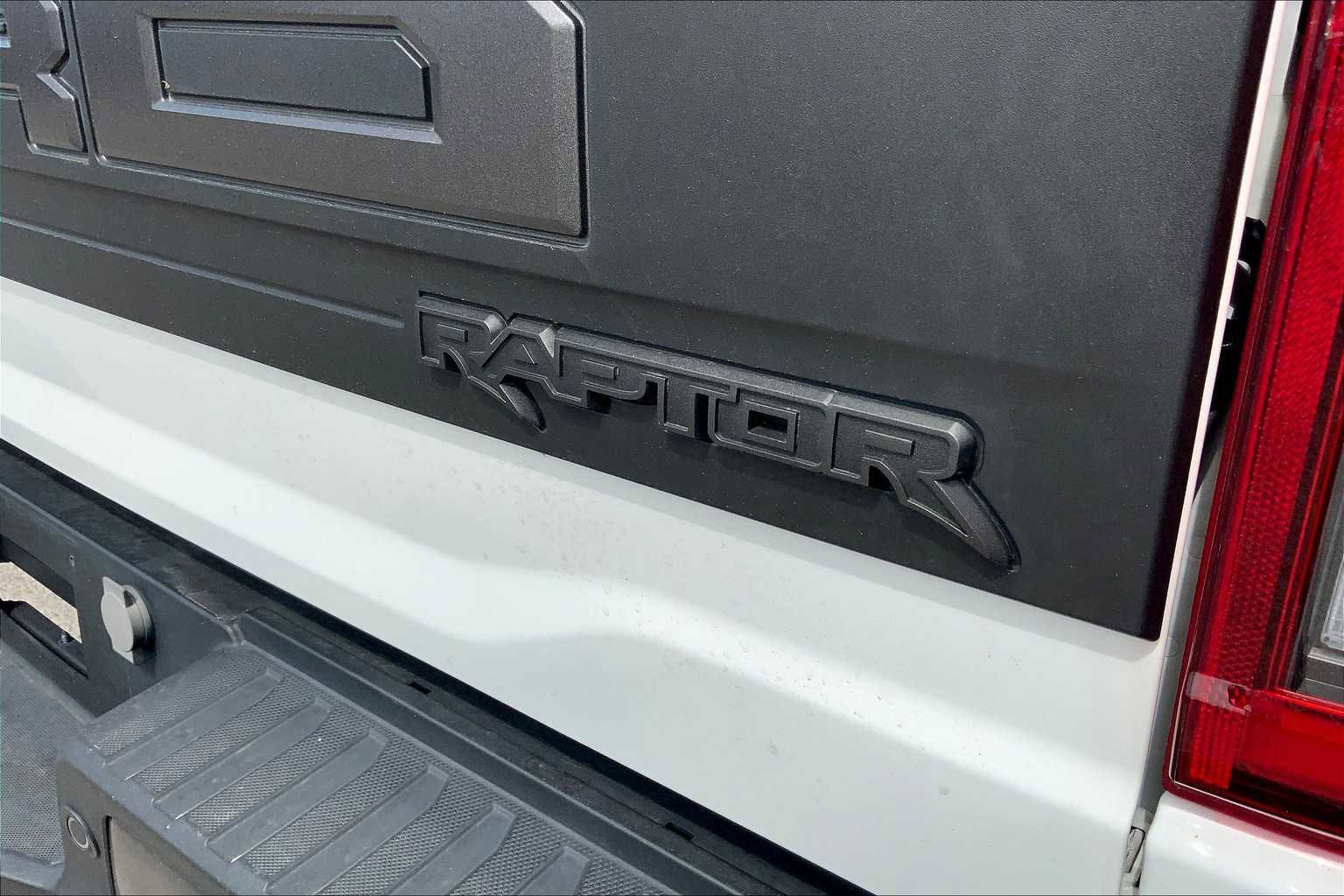 Certified 2023 Ford F150 Raptor w/ Raptor Carbon Fiber Package image 11