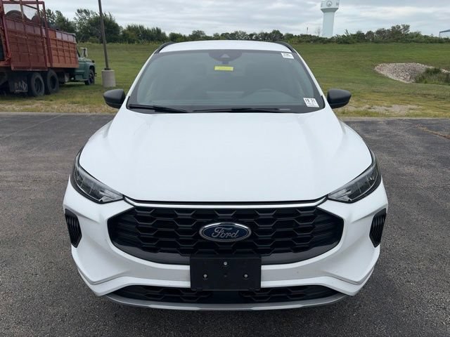 Certified 2023 Ford Escape ST-Line w/ Tech Pack #1 AWD/4WD video 2