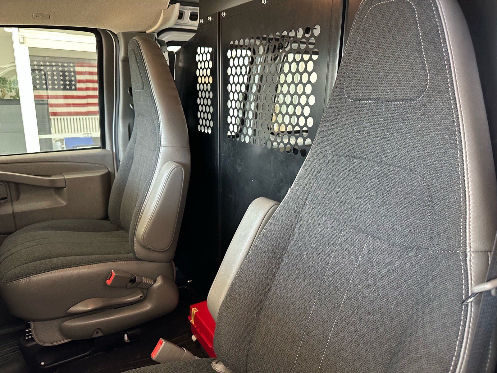 Used 2025 GMC Savana 2500 w/ Driver Convenience Package RWD image 18