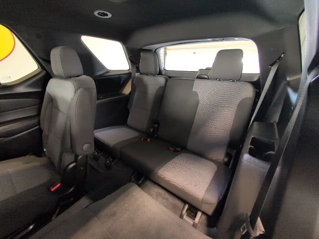 Used 2023 Chevrolet Traverse LT w/ LPO, Floor Liner Package image 32