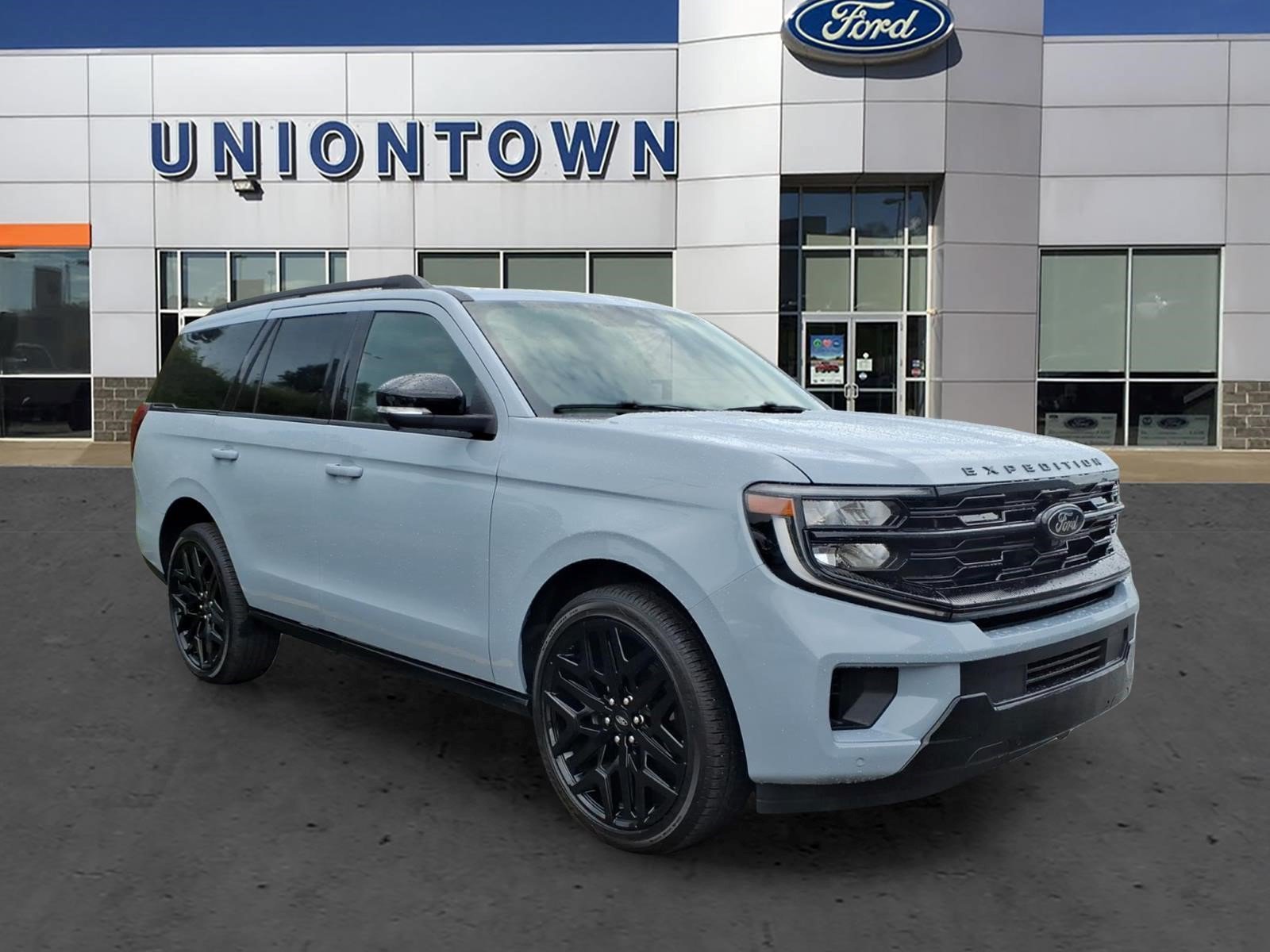 Certified 2026 Ford Expedition Platinum w/ Stealth Performance Package
