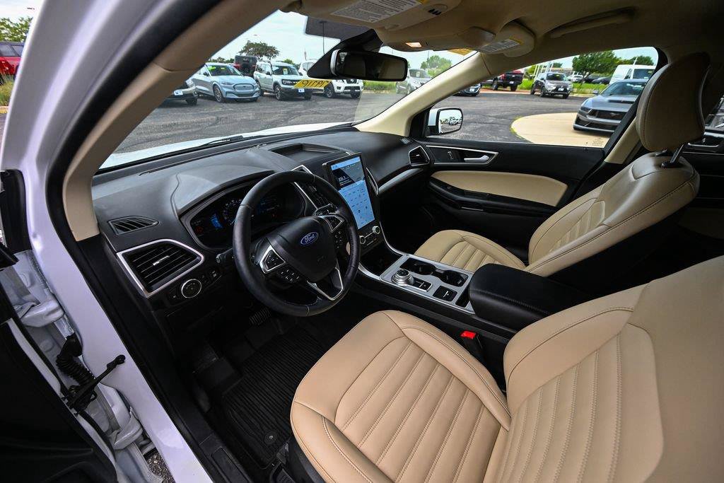 Certified 2024 Ford Edge SEL w/ Convenience Package AWD/4WD image 19